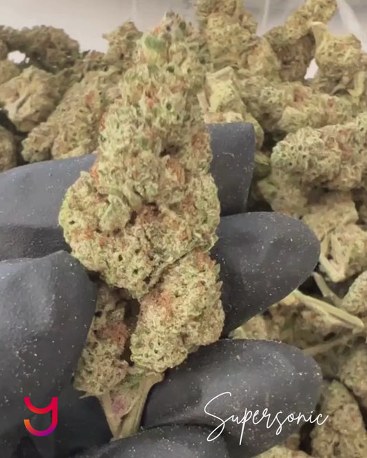 YAGA Supersonic THCa Flower is a sativa-dominant strain with vibrant citrus, tropical flavors, and uplifting effects. Perfect for focus, creativity, and balance!